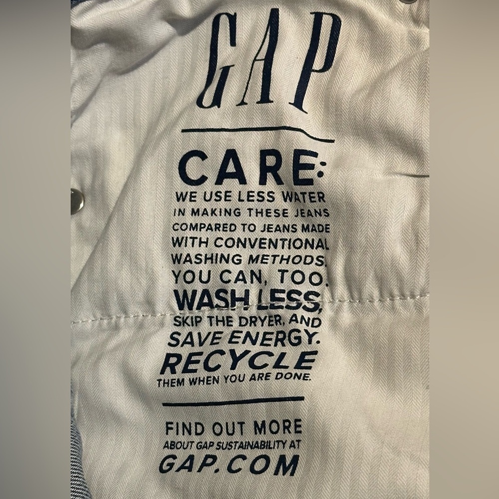 Women’s The Gap, Distressed Blue Jeans,size 12 T. - Picture 9 of 10